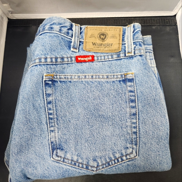 Wrangler Other - Wrangler Men’s regular fit light blue wrangler jeans 36X34